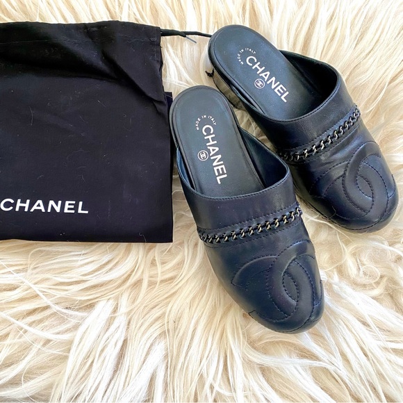 Chanel Black CC Logo Chain Clogs Shoes - Picture 2 of 10